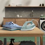 Steam_Iron_ESI51_Perspective_C_Electrolux-5000x5000