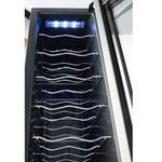 vinera_electrolux_ERW082XAMB_negra-detalle-6-500x500--1-