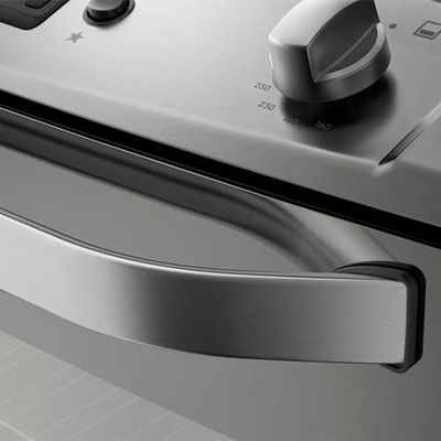 Range_76DXR_DoorHandle_Electrolux_Spanish_600x600-500x500--1-