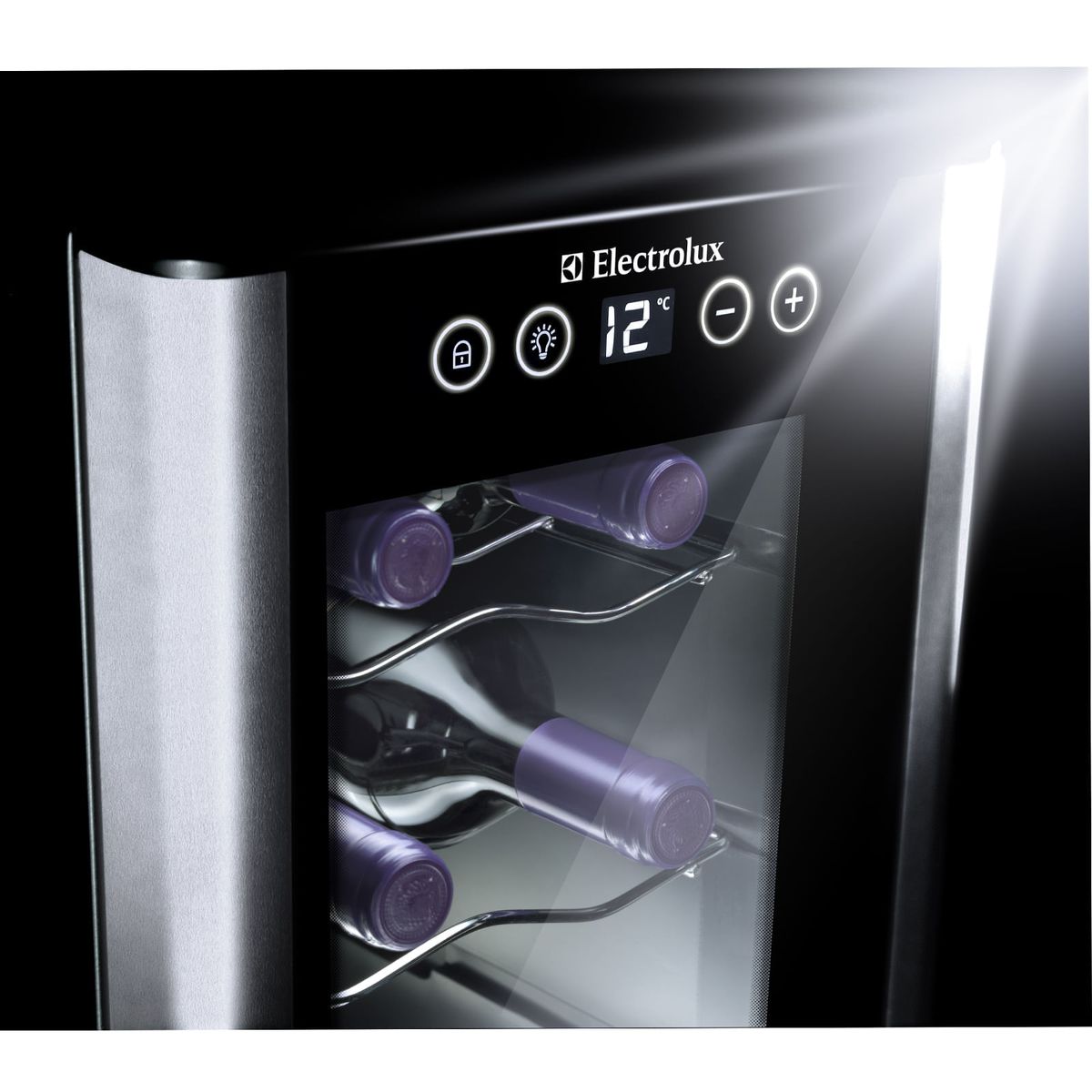 vinera-electrolux-ERW122XAMB-negra-12-piezas-detalle-5