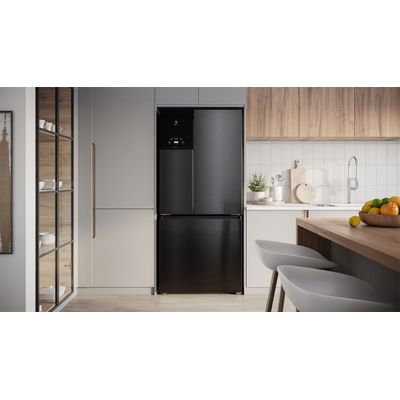 Refrigerator-IM8B-Environment-Electrolux-Portuguese