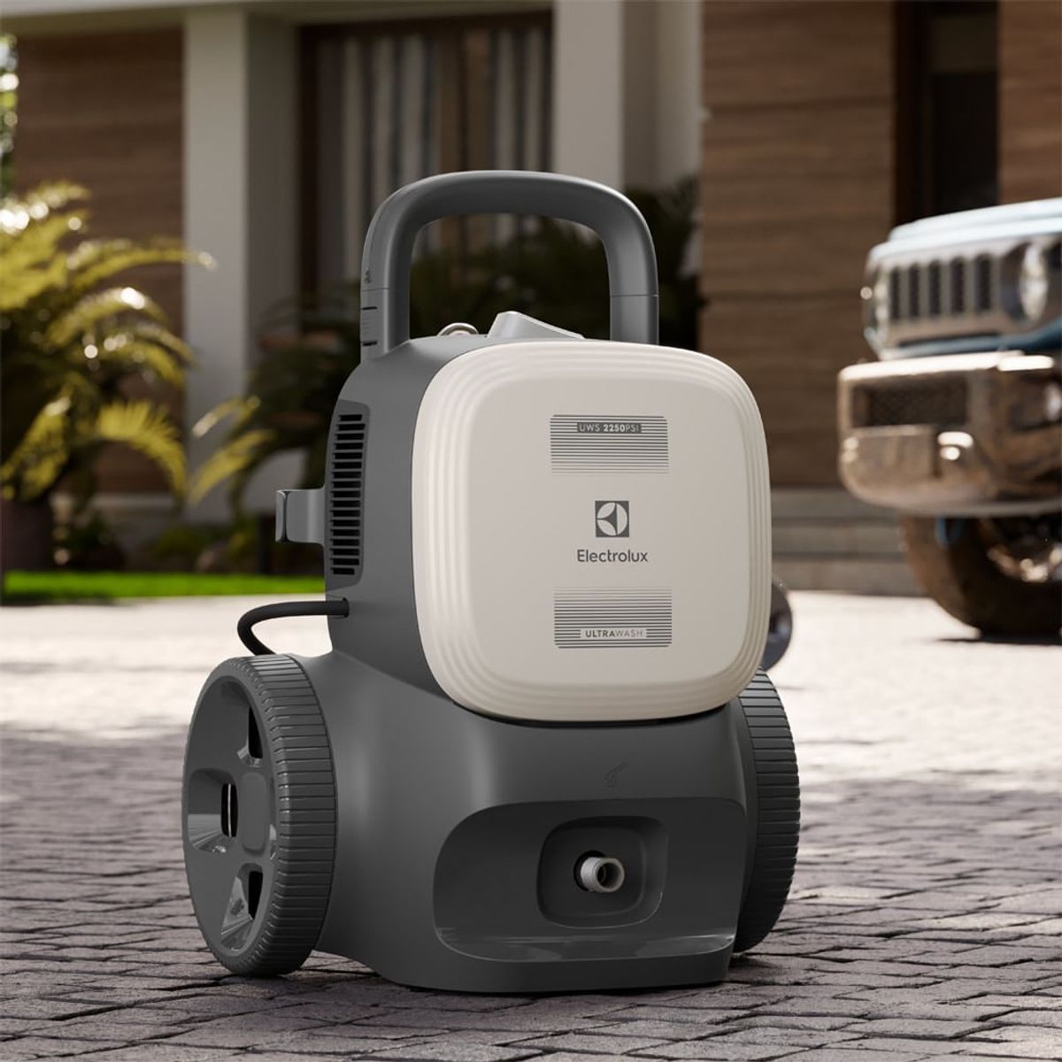 PressureWasher_UWS2250_Environment_Square_Electrolux_Spanish-1000x1000