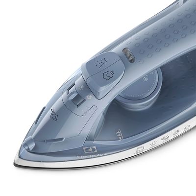 Steam_Iron_ESI10_Buttons_Electrolux_Spanish_1000x1000-1000x1000.raw