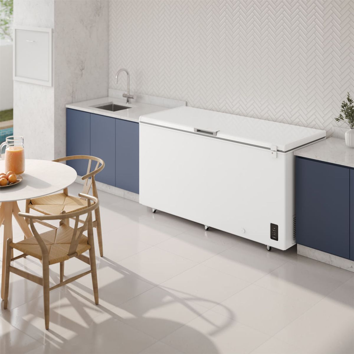 Freezer_EFH50S3P5AW_Ambience_Electrolux_Spanish-1000x1000.raw