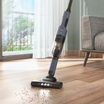 Vacuum_Cleaner_ERG019_LivingRoom_Close_Electrolux_1000x1000-1000x1000