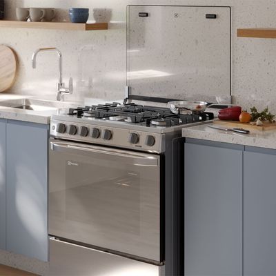 Cooker_FE5LMR_Environment_Square_Electrolux_Spanish-1000x1000.raw